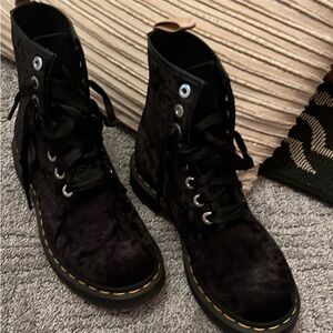 Dr Martin’s 1460 crushed velvet boots